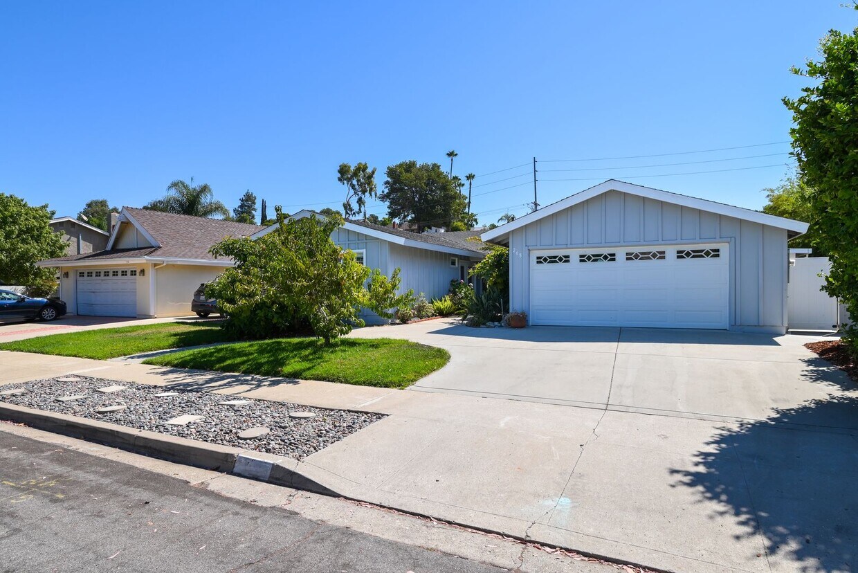 Beautiful Newbury Park 4 Bedroom 2 Bath Home - Beautiful Newbury Park  4 Bedroom 2 Bath Home