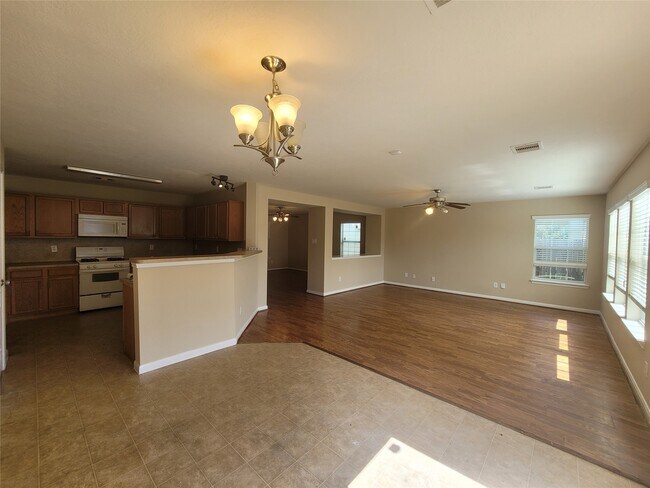 Foto del edificio - 7815 Tuhati Forest Ln