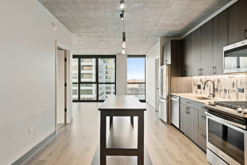Foto principal - 1348 W Randolph St