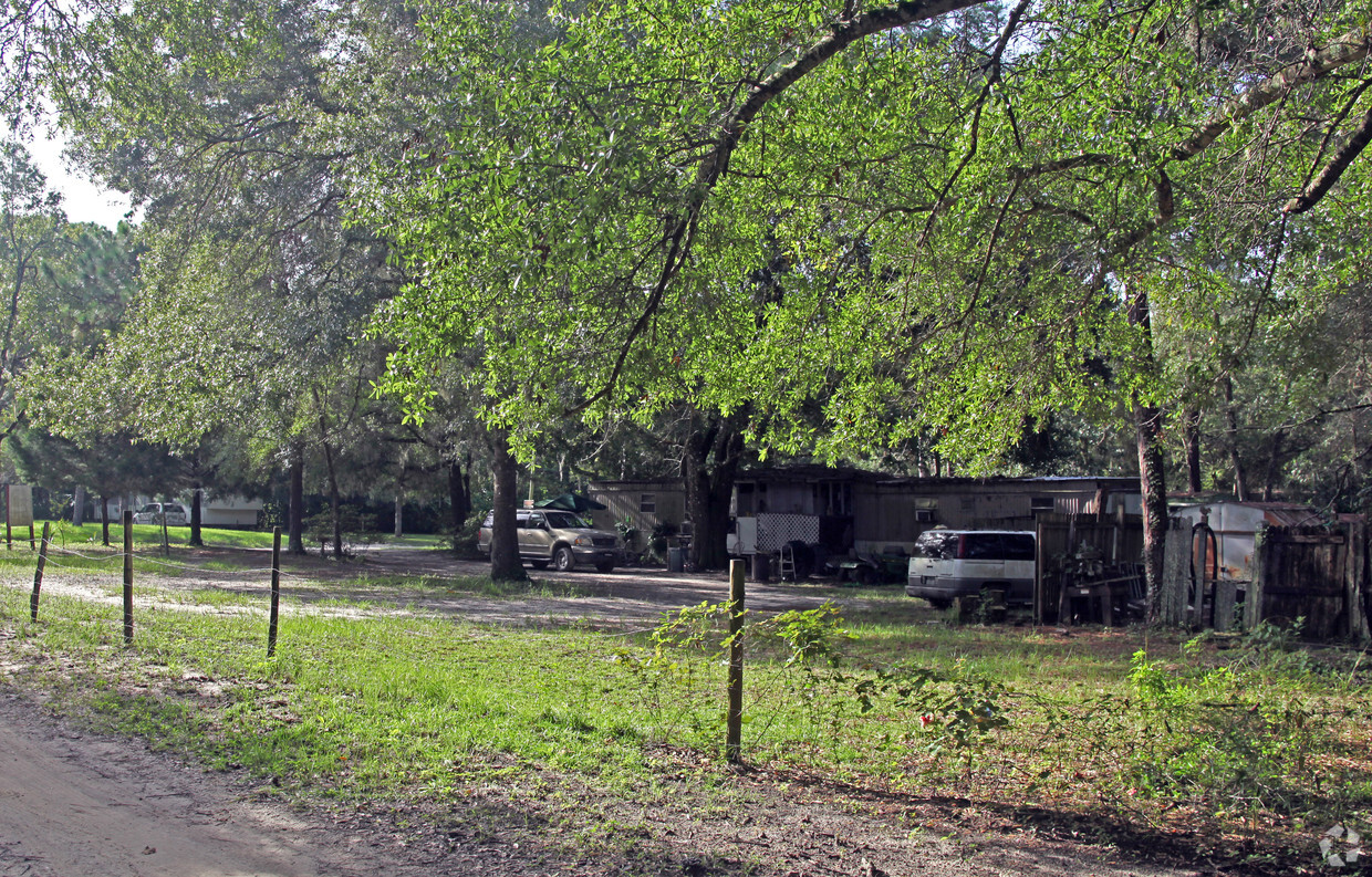 Building Photo - 16486 Pointview Rd