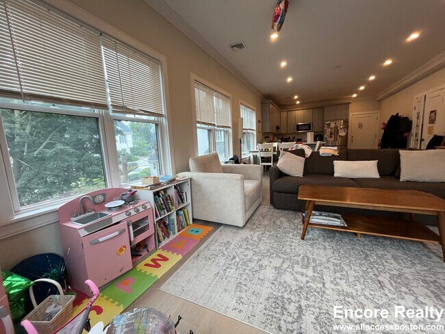 Foto del edificio - 39 Cummins Hwy