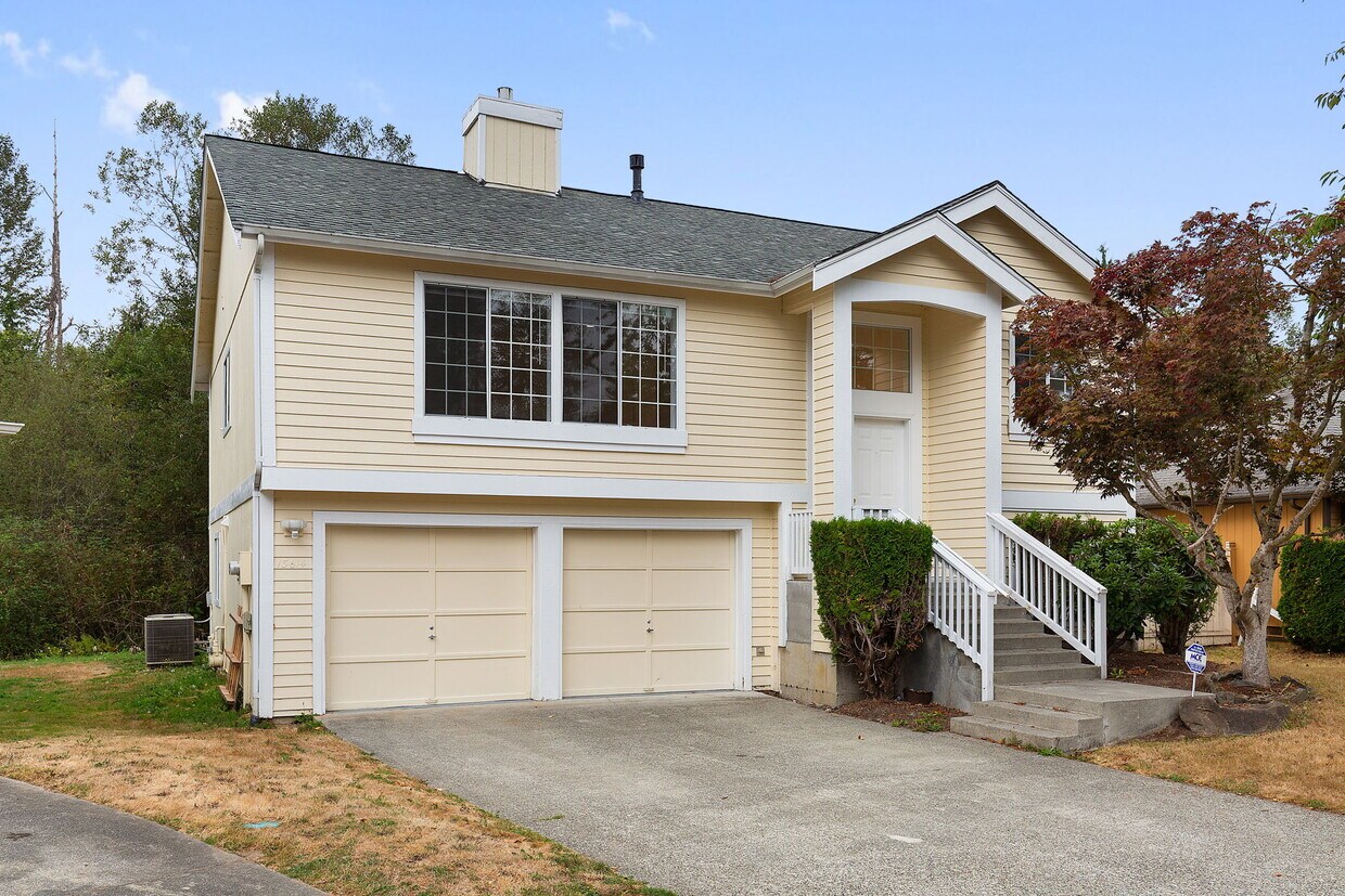 13614 SE 274th Plz, Kent, WA 98042 House Rental in Kent, WA