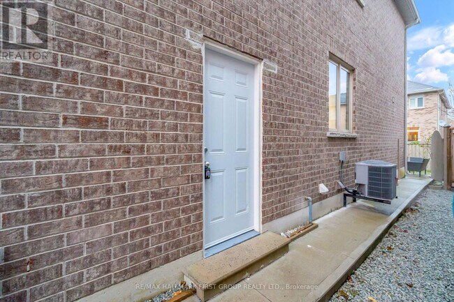 Building Photo - 7 Blairmore Terrace