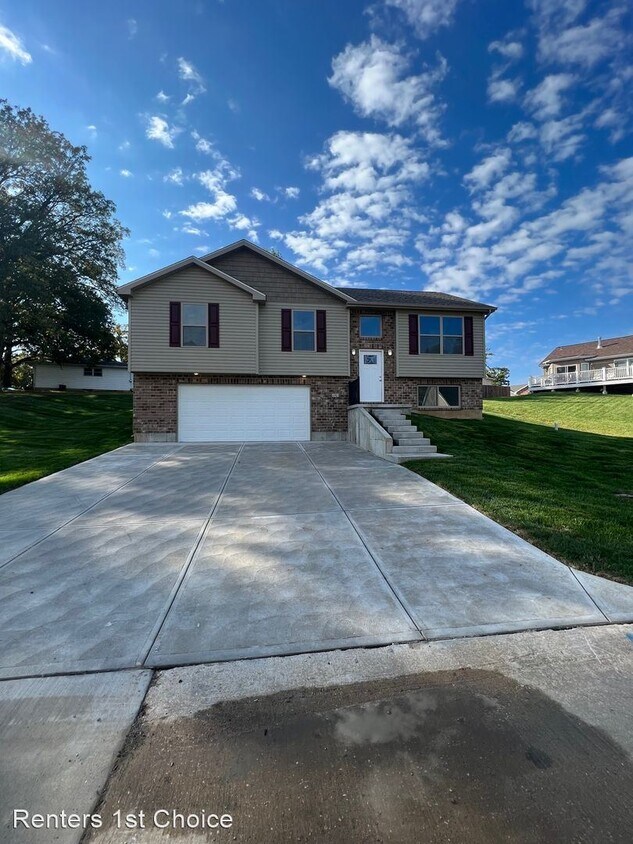 4 br, 3 bath House 191 Oak Hill Hollow House Rental in Herculaneum