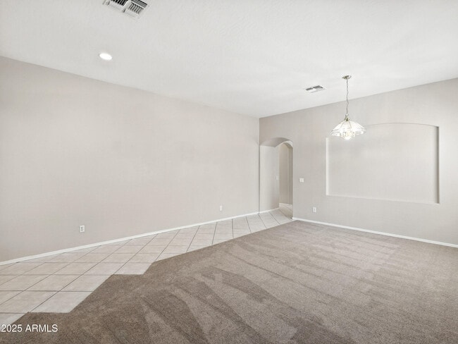 Building Photo - 541 N Scott Dr