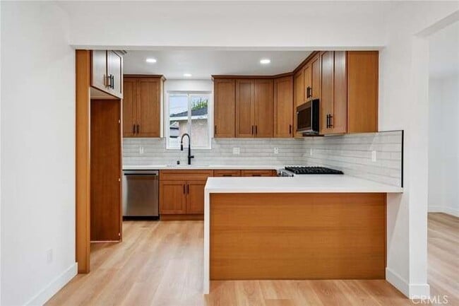 Building Photo - 1634 Turrill Ave