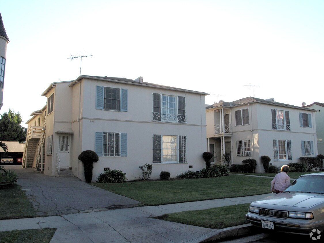 Foto del edificio - 214 S Fuller Ave