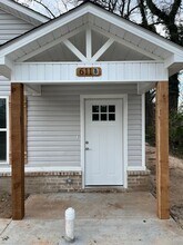 Building Photo - 611 Vine St