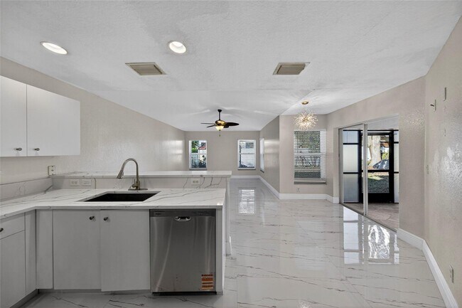 Building Photo - 85 Citrus Park Ln