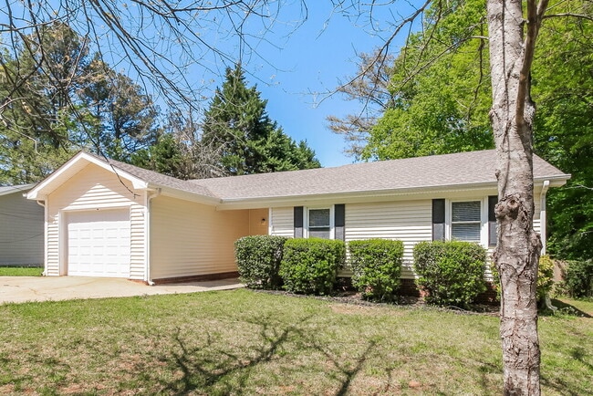 Building Photo - 420 Willow Ct SE