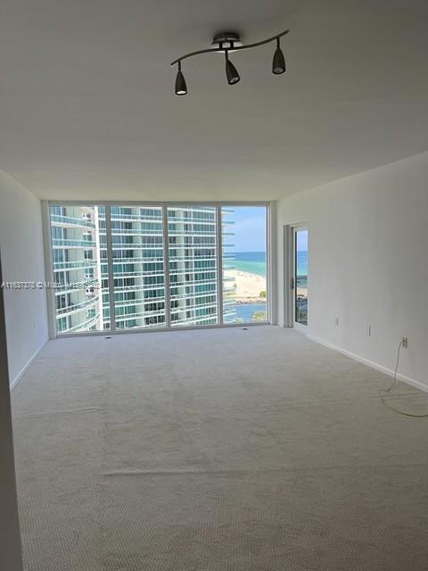 Building Photo - 10275 Collins Ave