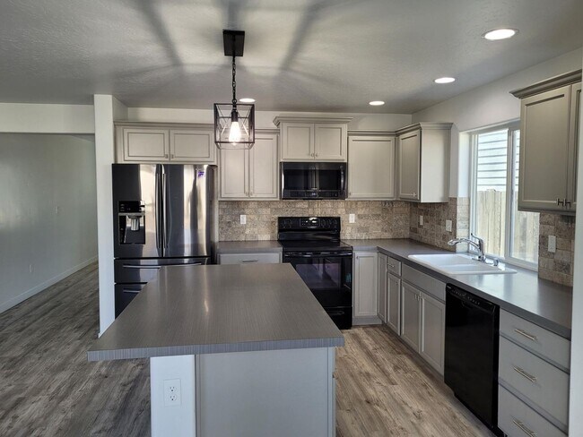 Foto del edificio - Spacious Home For Everyone!