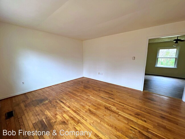 Foto del edificio - 3 br, 1.5 bath House - 5211 Thornington Dr.