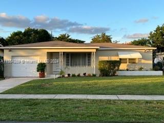 Foto principal - 5637 Jefferson St
