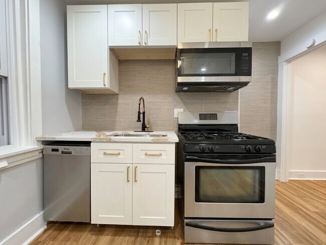 Foto del edificio - 5836 Phillips Ave