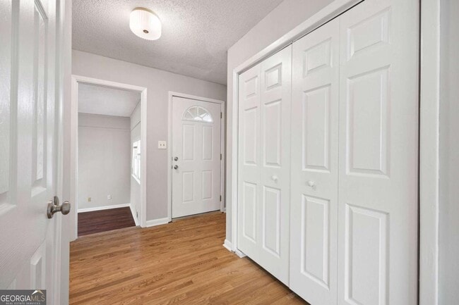 Foto del edificio - 86 Pioneer Trail