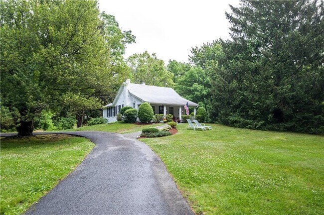 Building Photo - 57 Old Forge Rd