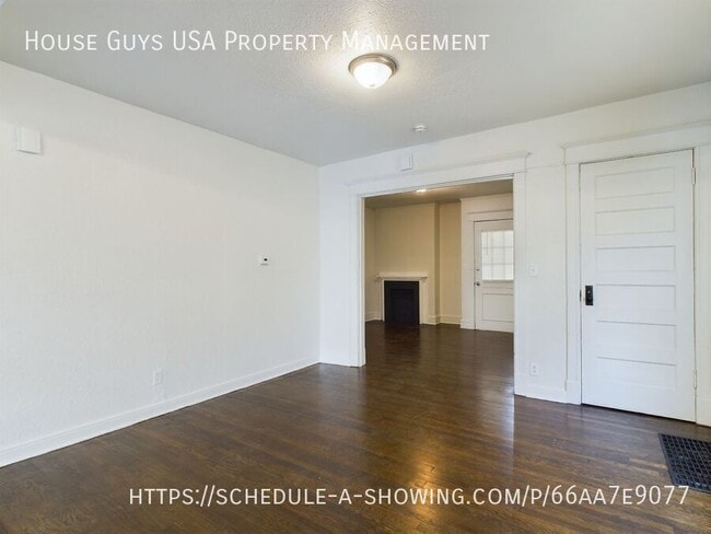 Building Photo - 3939 Troost Ave