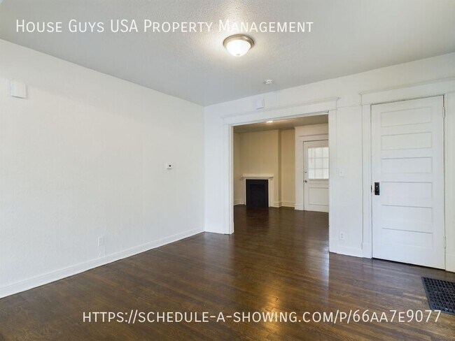 Foto del edificio - 3939 Troost Ave