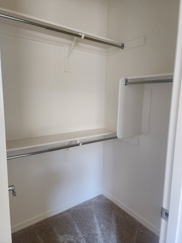Building Photo - 5525 W Mauna Loa Ln