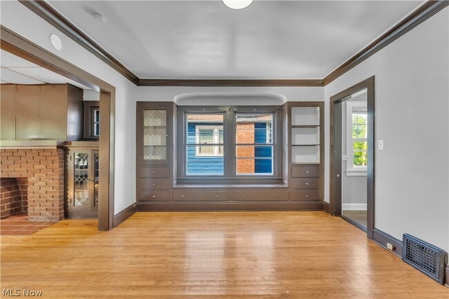 Foto del edificio - 1347 Marlowe Ave