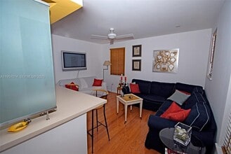 Building Photo - 1614 Pennsylvania Ave