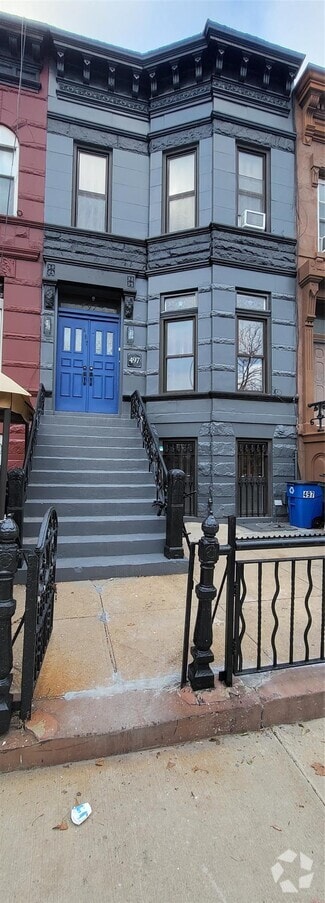 Building Photo - 497 Decatur St