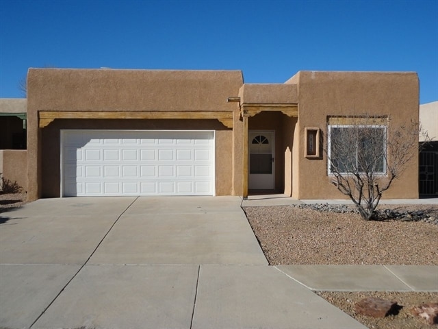 Primary Photo - 10136 Calabacillas Ct NW