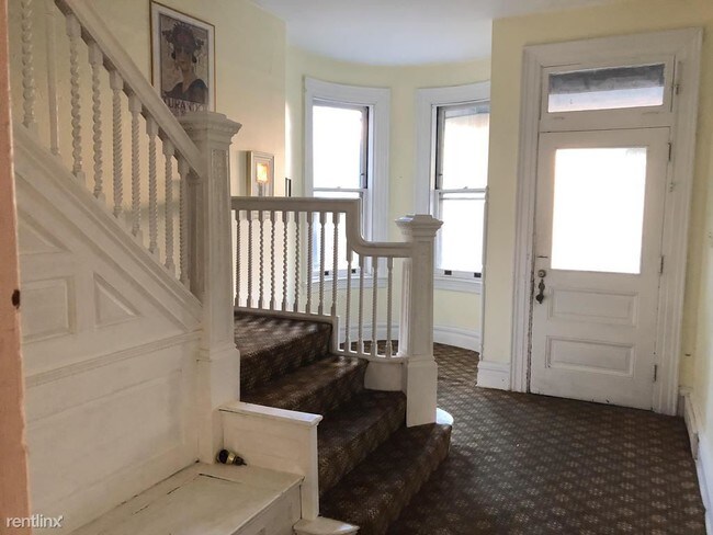 Foto del edificio - 327 S Atlantic Ave