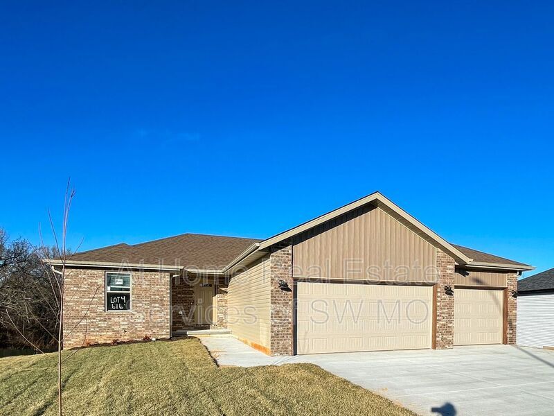 616 Southgate Dr, Nixa, MO 65714 House Rental in Nixa, MO