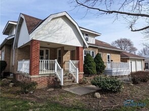 Building Photo - 301 E Bigelow St
