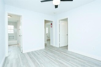 Building Photo - 3603 Bastrop St