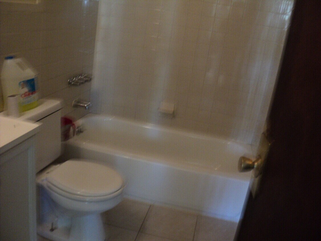 Foto del edificio - COZY AND CUTE 2 BEDROOM, 1 BATH HOME IN TAYLOR ------POLK
