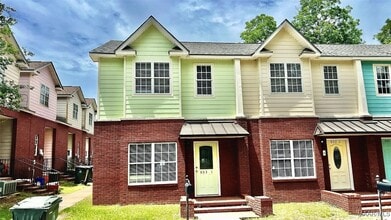 Building Photo - 803 E Adams St