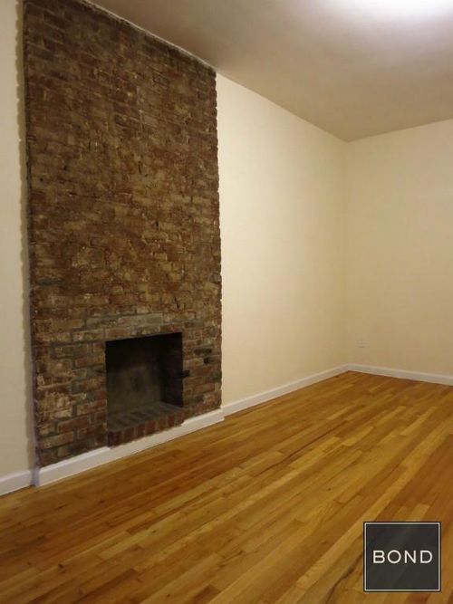 Building Photo - 429 E 83rd St
