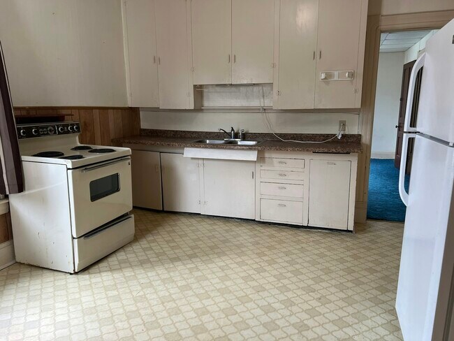 Foto del edificio - 218 E Erie St