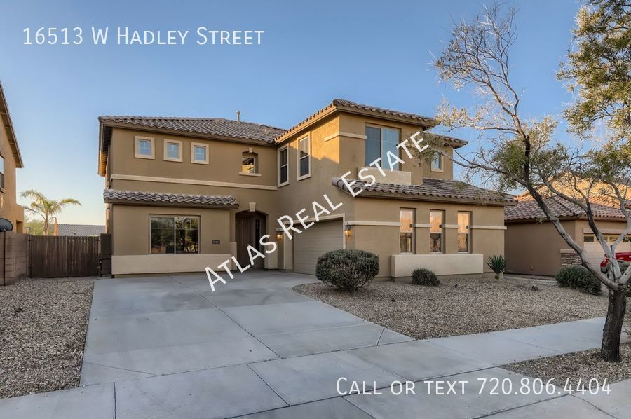 Primary Photo - Immaculate 6 Bedroom 3 Bathroom Home In Go...