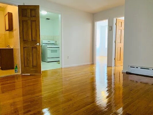 Foto del edificio - 349 Knickerbocker Ave