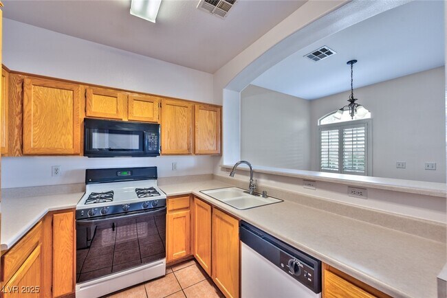 Foto del edificio - 1348 Dusty Creek St