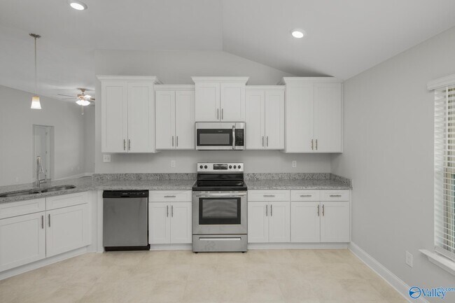 Building Photo - 225 Alonzo Toney Dr