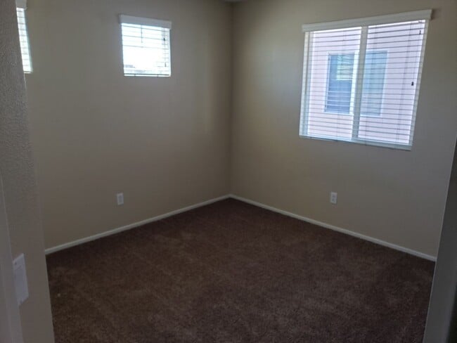 Foto del edificio - 4 Bedroom 2.75 Bathroom House