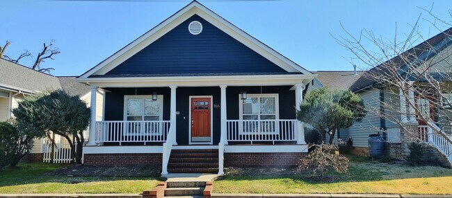 Building Photo - Fantastic Southside Rental!