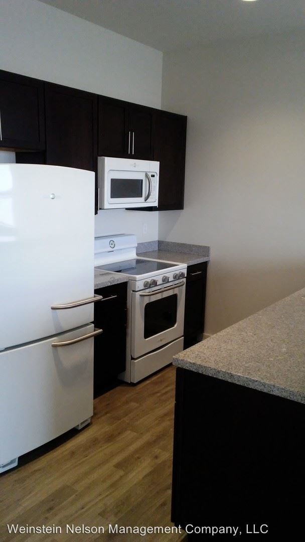 Building Photo - 440 3rd St