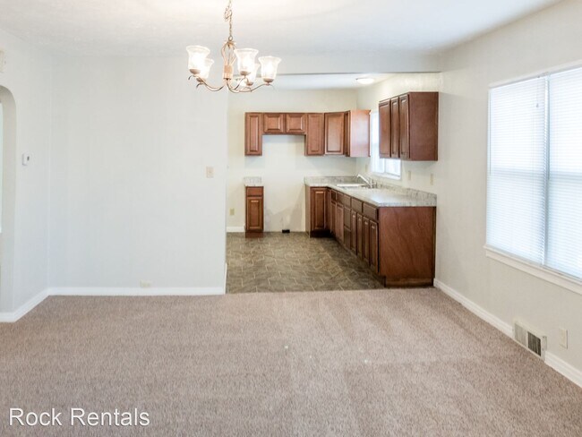 Foto del edificio - 3 br, 2 bath House - 1715 Carey Blvd