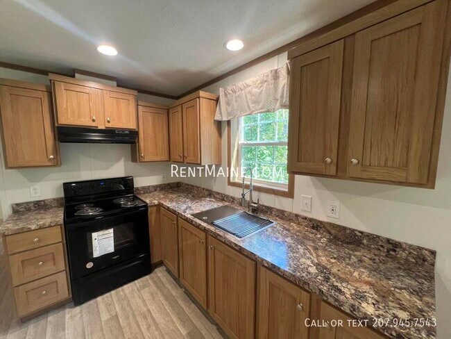 Foto del edificio - 135 Penney Ln