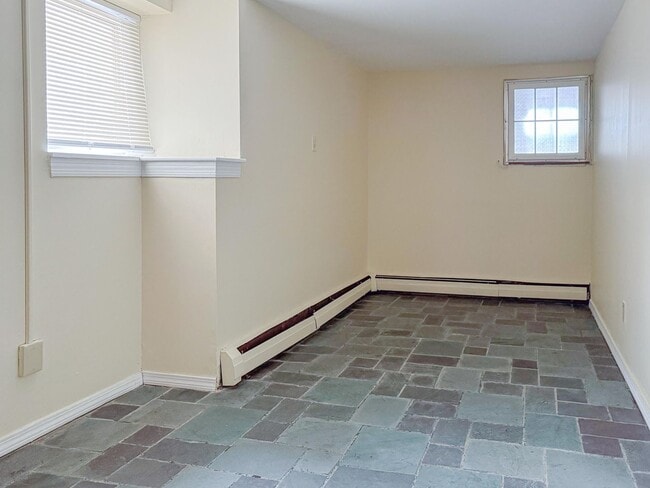 Building Photo - Renovated 1br in Mountain Community