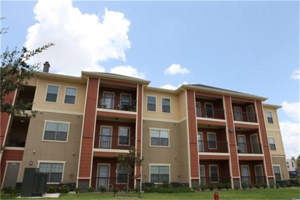 Building Photo - 2200 Beaumont Ave