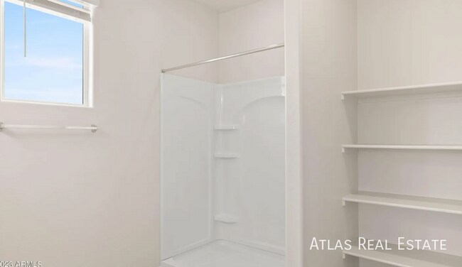 Building Photo - 1168 W Castle Ct