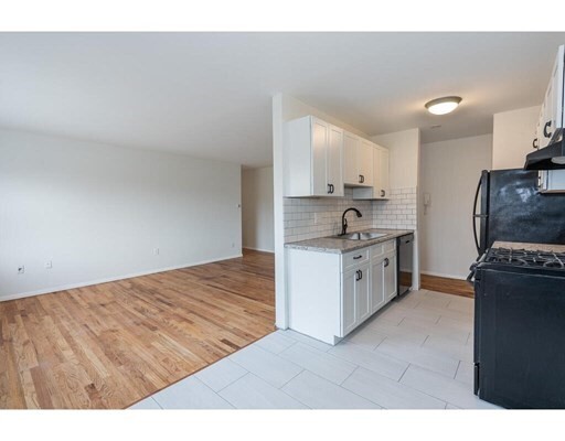 Building Photo - 23 Regency Park Dr