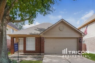 Building Photo - 1824 Old Creek Dr